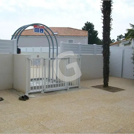 Apartment Derniere Minute ! Pavillon T2 Avec Mezzanine, Piscine Et Acces Plage, Sur - Fr-1-357-60 *