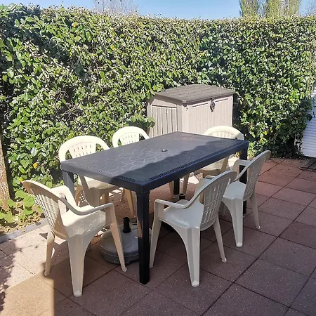 Derniere Minute ! Pavillon T2 Avec Mezzanine, Piscine Et Acces Plage, Sur - Fr-1-357-60 *