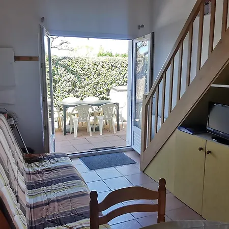 Apartment Derniere Minute ! Pavillon T2 Avec Mezzanine, Piscine Et Acces Plage, Sur - Fr-1-357-60 *